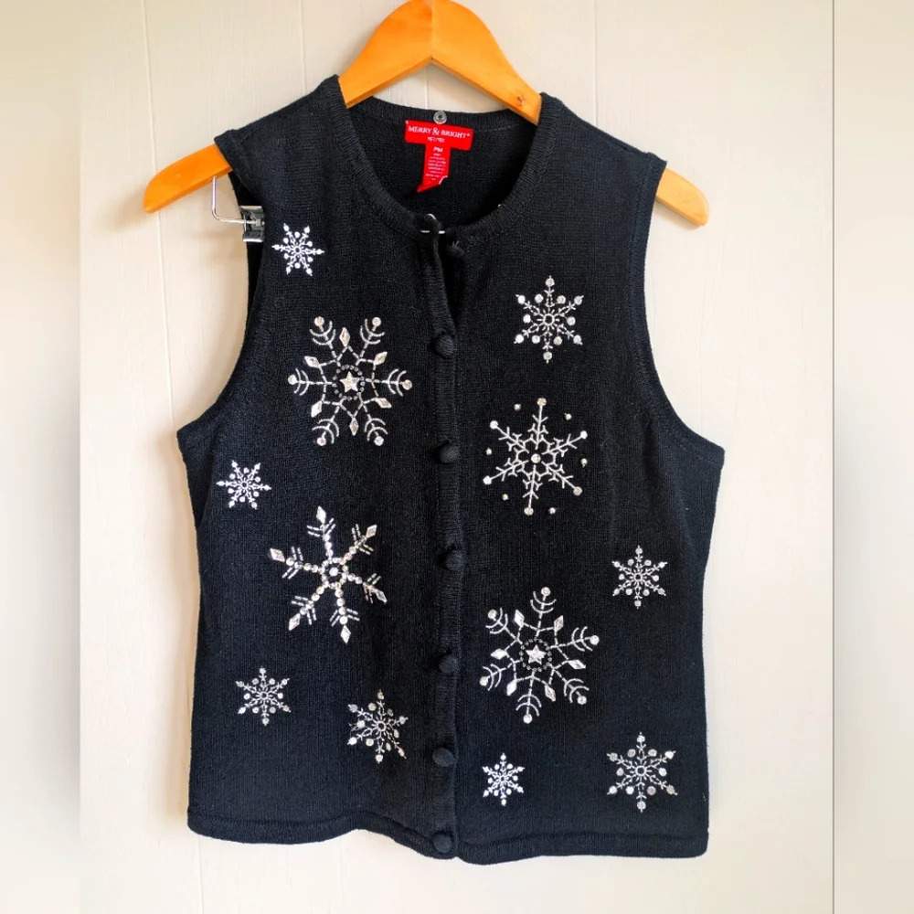 Merry & Bright Petites Snowflake Vest Black‎ size Petite Medium Holiday Winter